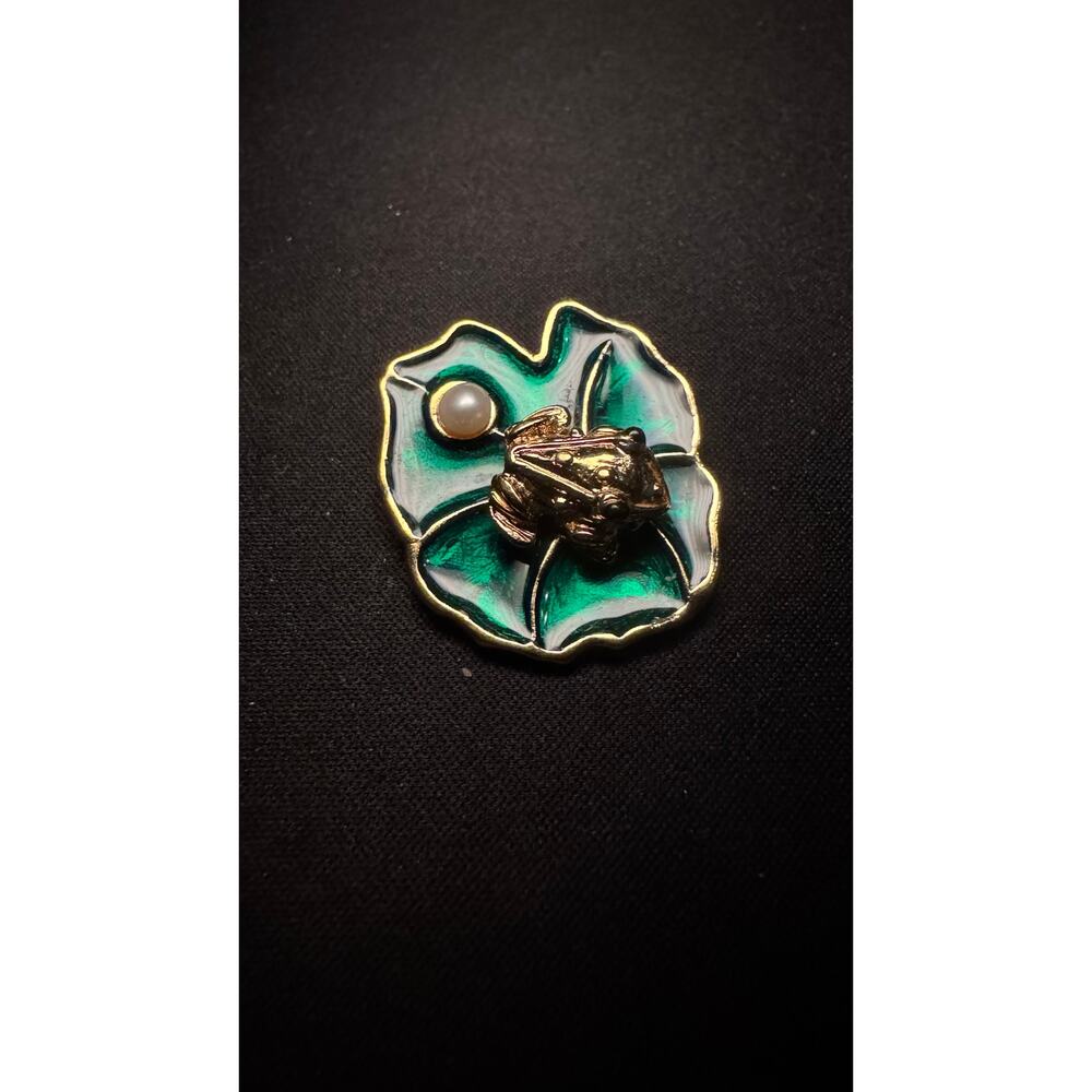 Vintage JJ Frog on Lily Pad with Real Pearl Brooch
